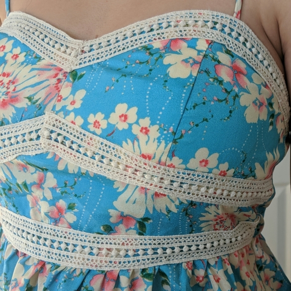 🌸Blue floral trixxi summer dress🌸 - Picture 2 of 5